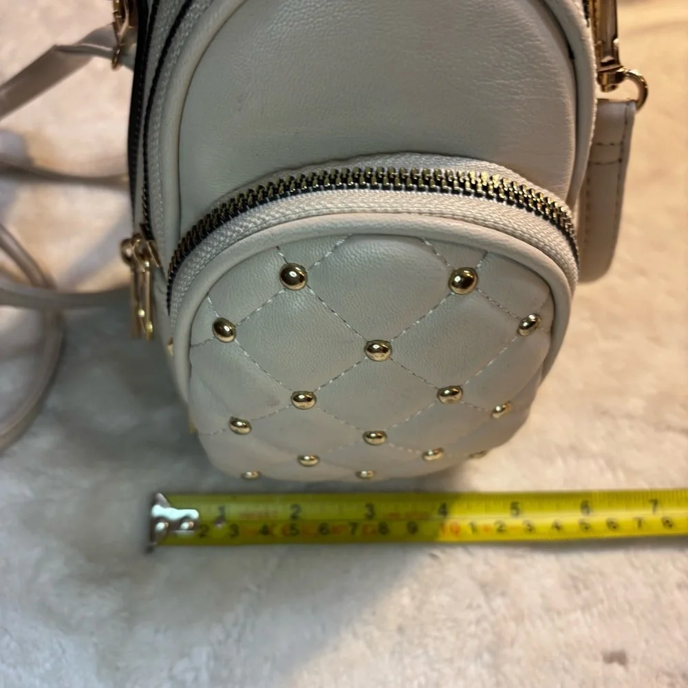 NEW Crossbody Bag Cream Taupe Quilted Gold-Tone Hardware Embellishments Backpack
